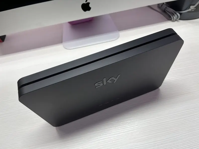 sky wifi hub 2 - Recensione Sky Wifi: Migrazione Unboxing e Test Fibra